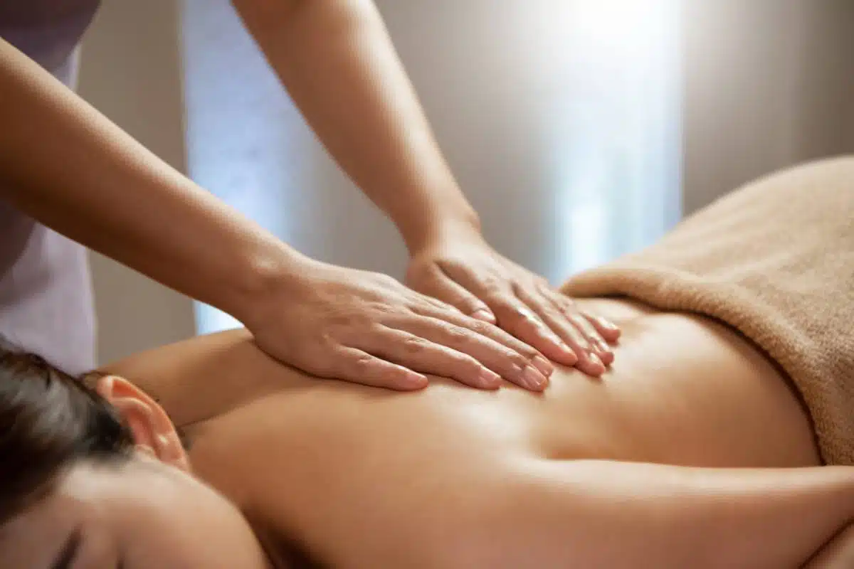 massage body-body 