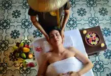 une femme recevant un massage